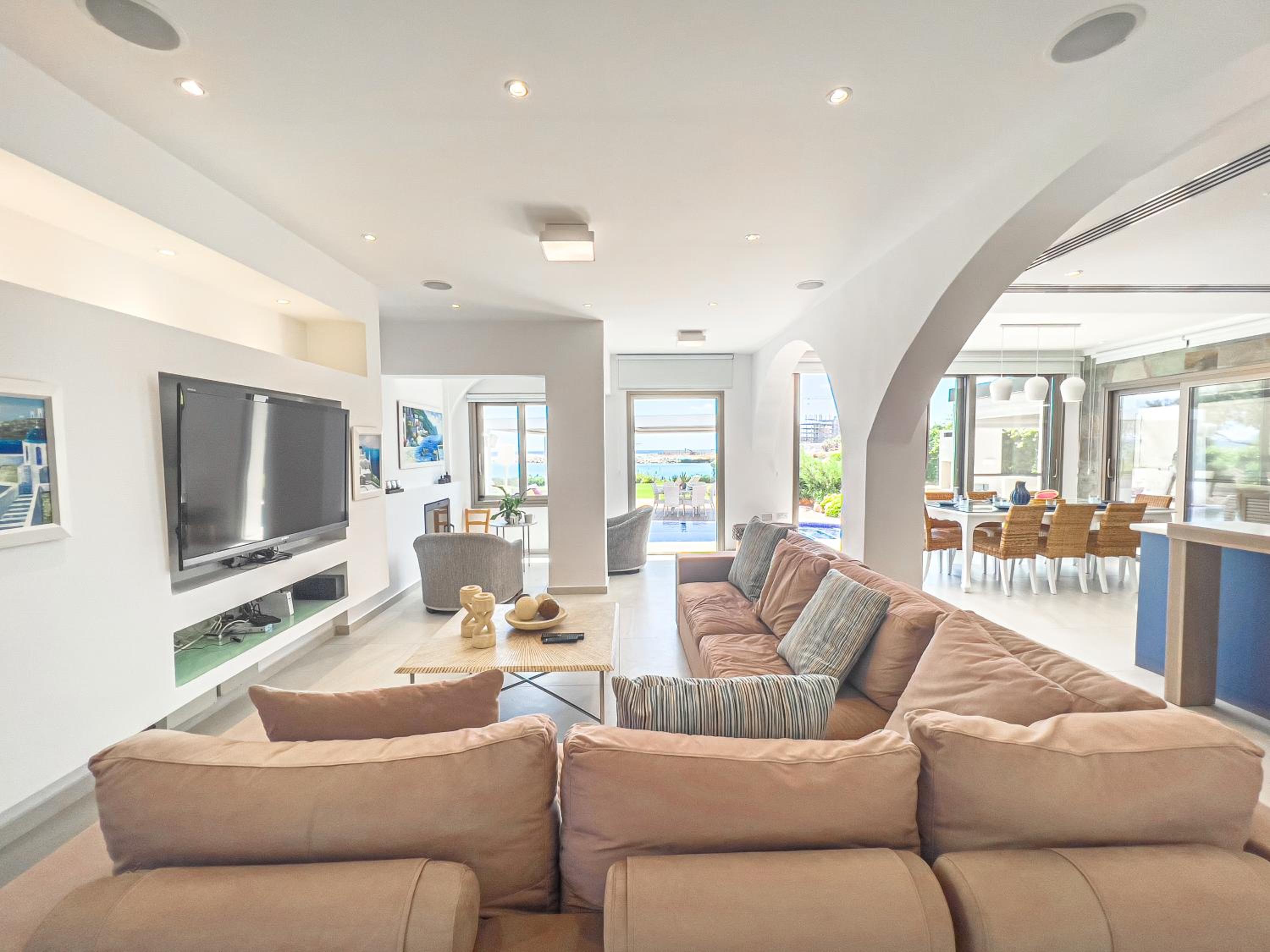 Erato Seafront Luxury Villa