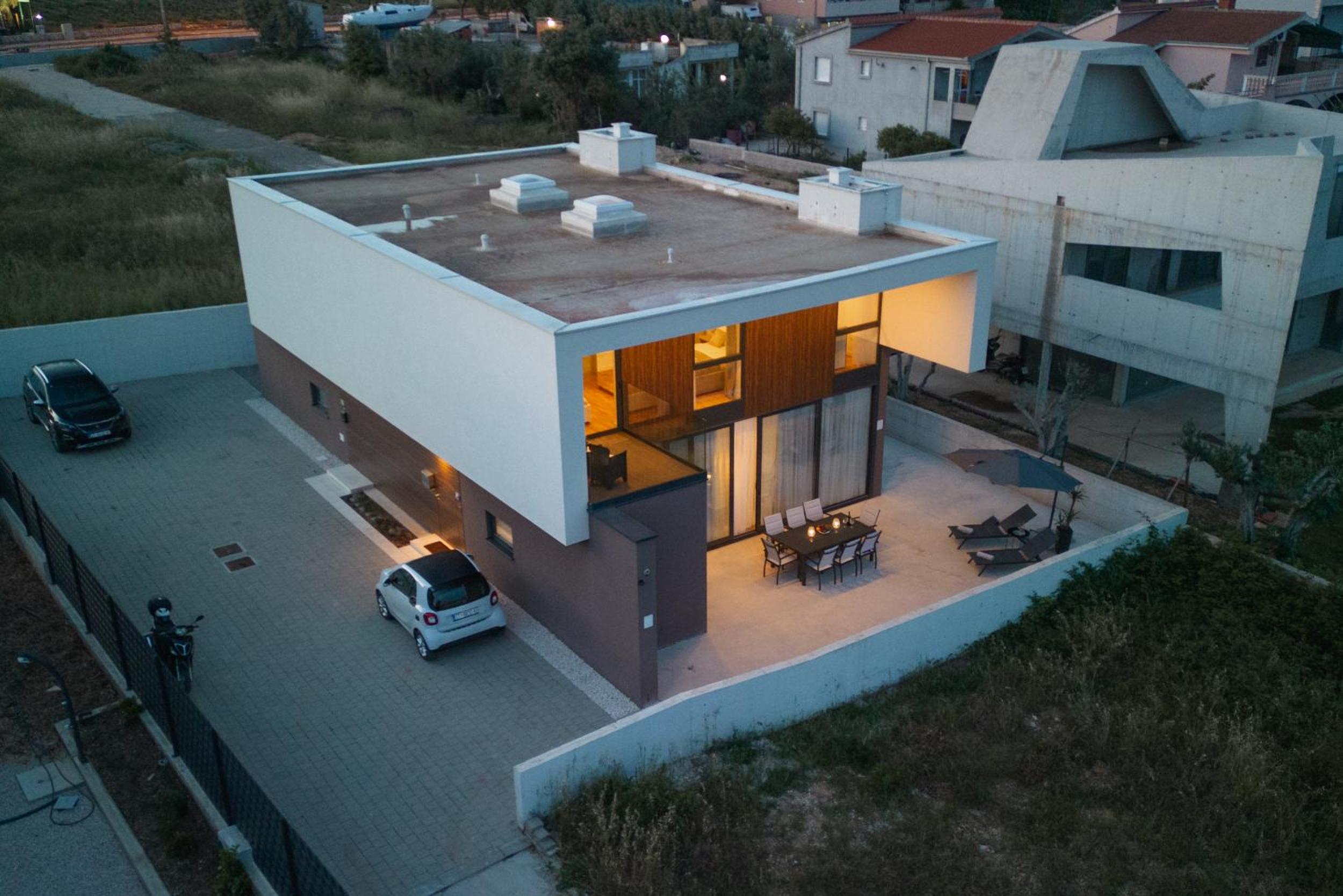 Luxury Villa Bueno view 5