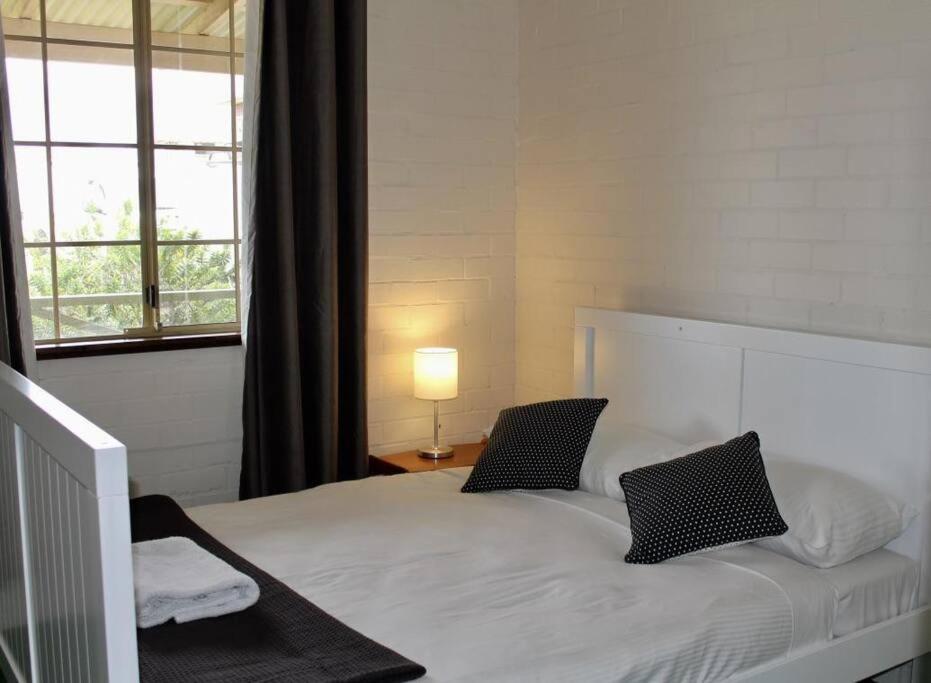 Tea Tree Cottage - close to the ocean and the river