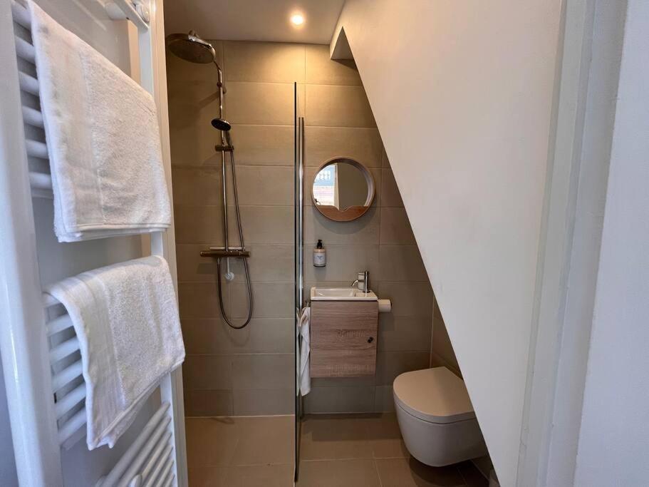 Little Loft, Summerhouse near the beach free parking- Have a nice stay!
