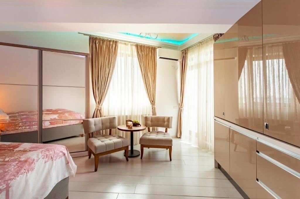 Luxury Apartment Twin Residence