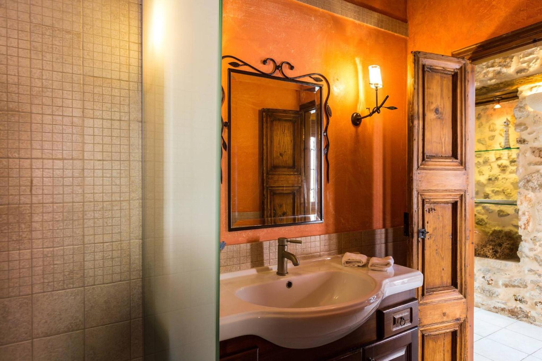 Venetian Rimondi Fountain Mansion - Built In 1626 photo 3