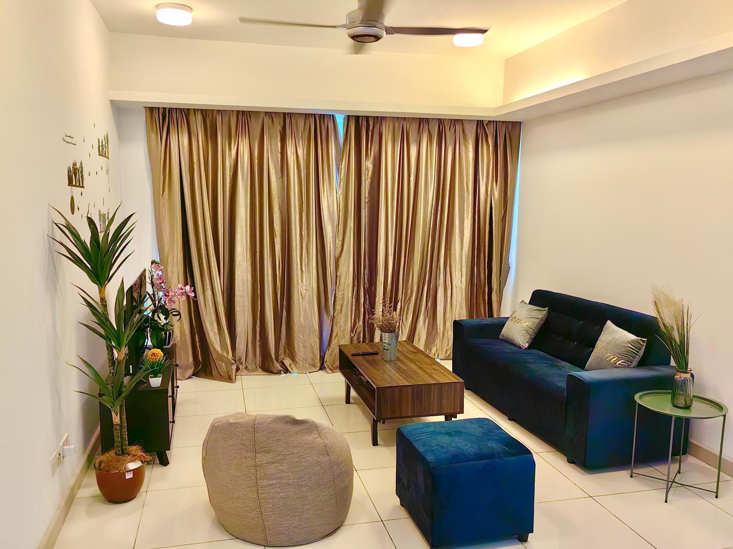 The Robertson S22 Jalan Alor Petaling Street Bukit Bintang KL 3R2B 8Pax