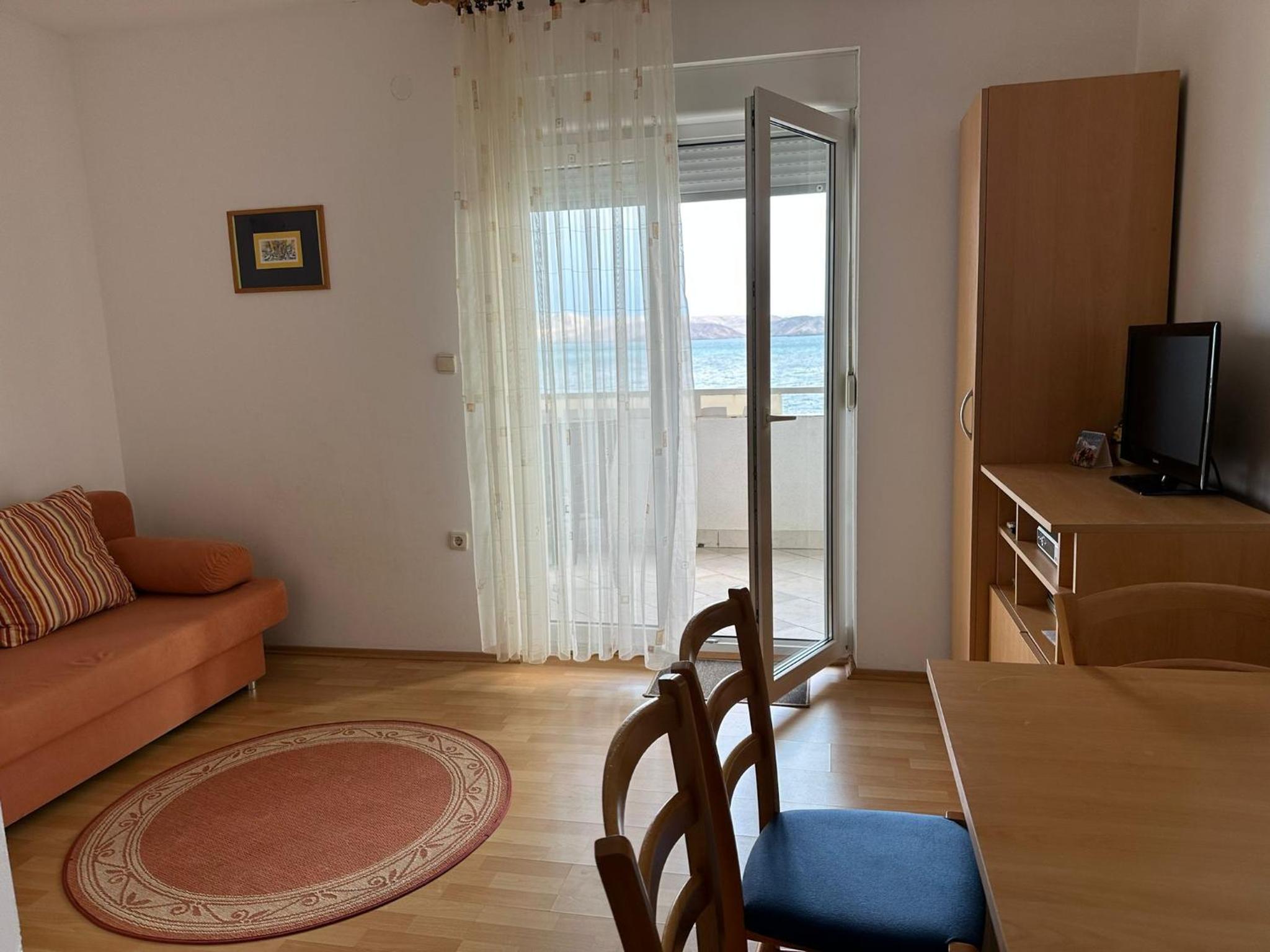 Apartmani Karlobag