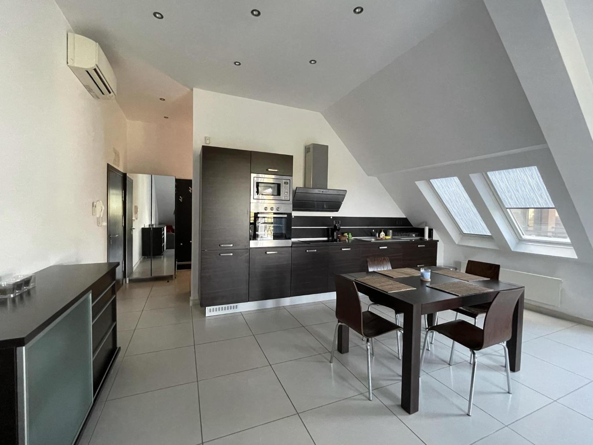Stunning 2-Bed Apartment in sea resort Varna