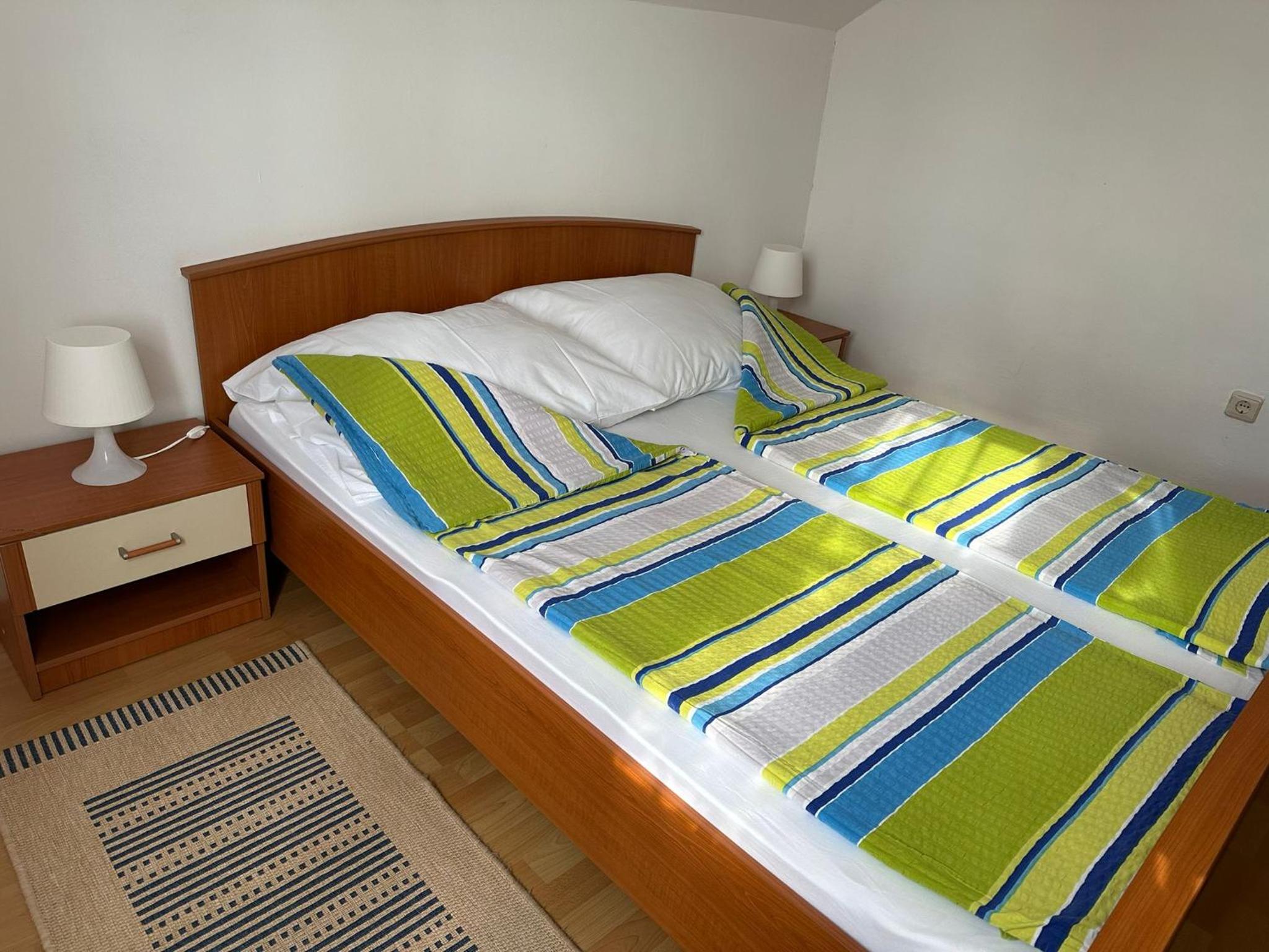 Apartmani Karlobag