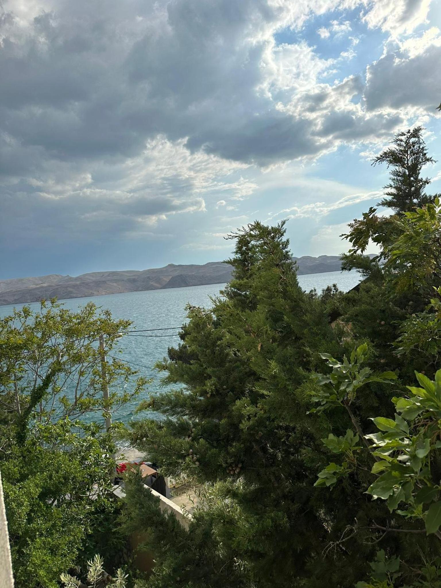 Apartmani Karlobag