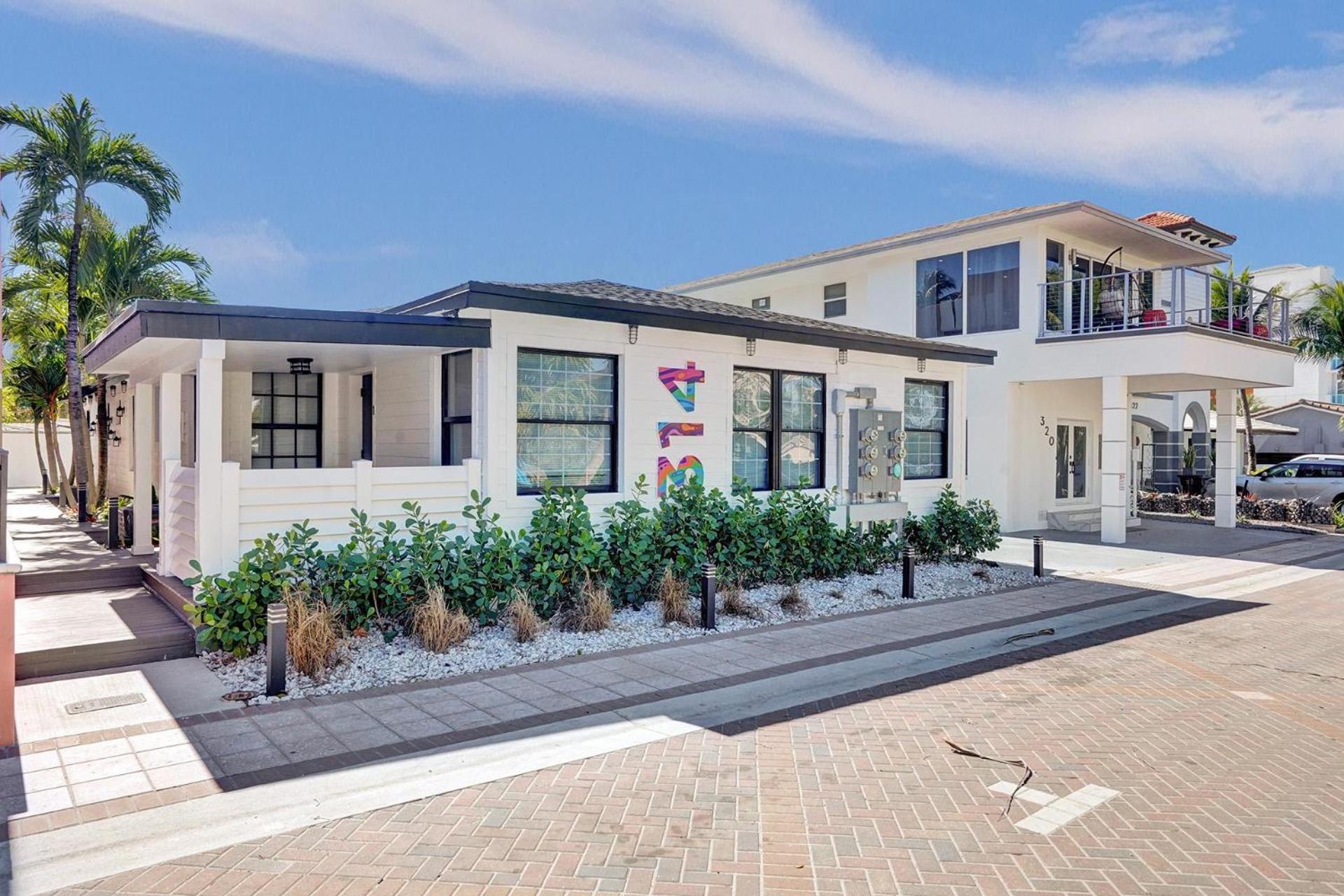 Hotel Hollywood Apartments Host by BeeNomad - Image 1