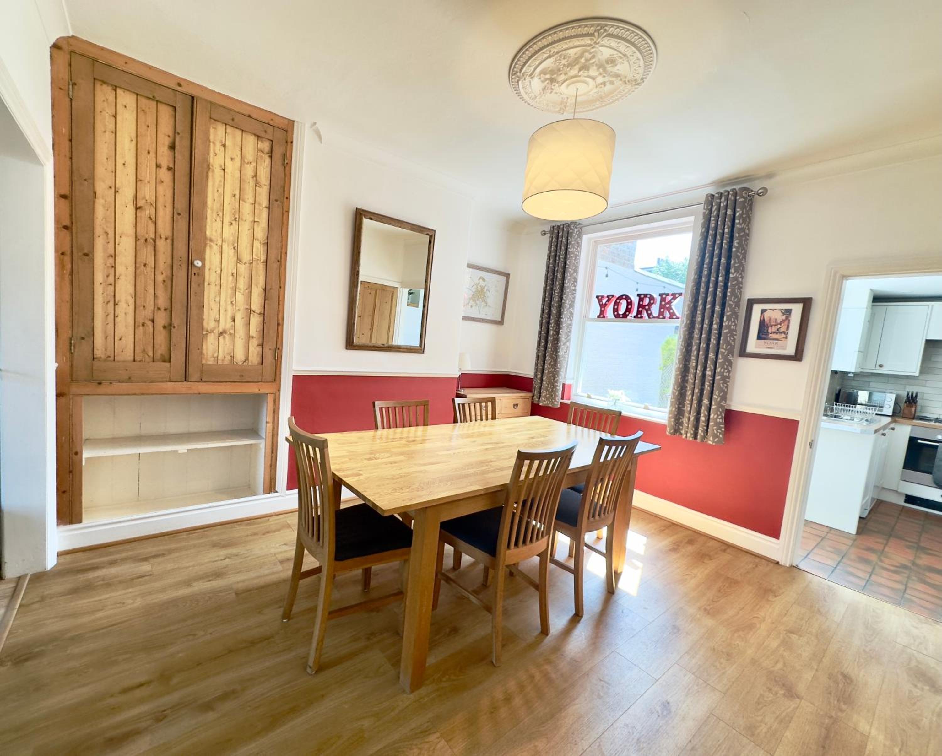 Great Town House - Central York view 4
