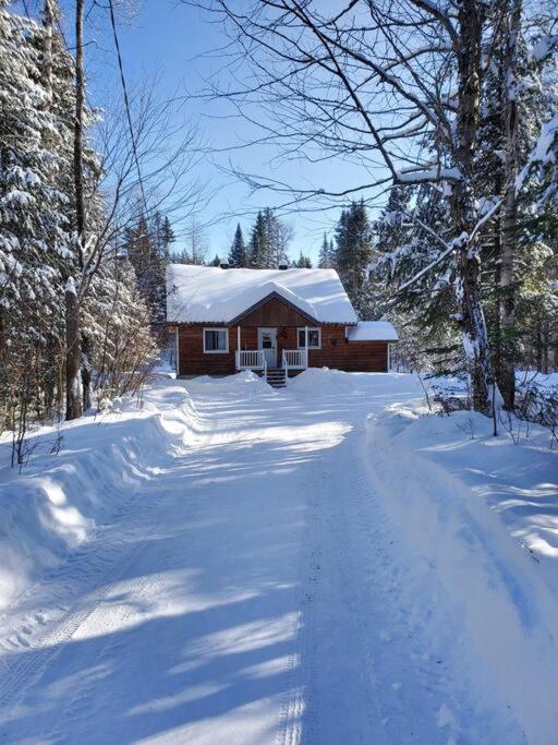 Chalet Rivière - Cozy - Bord de rivière - Petit déjeuner bio - Romantique