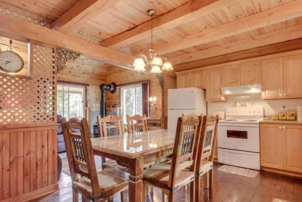 Chalet Rivière - Cozy - Bord de rivière - Petit déjeuner bio - Romantique