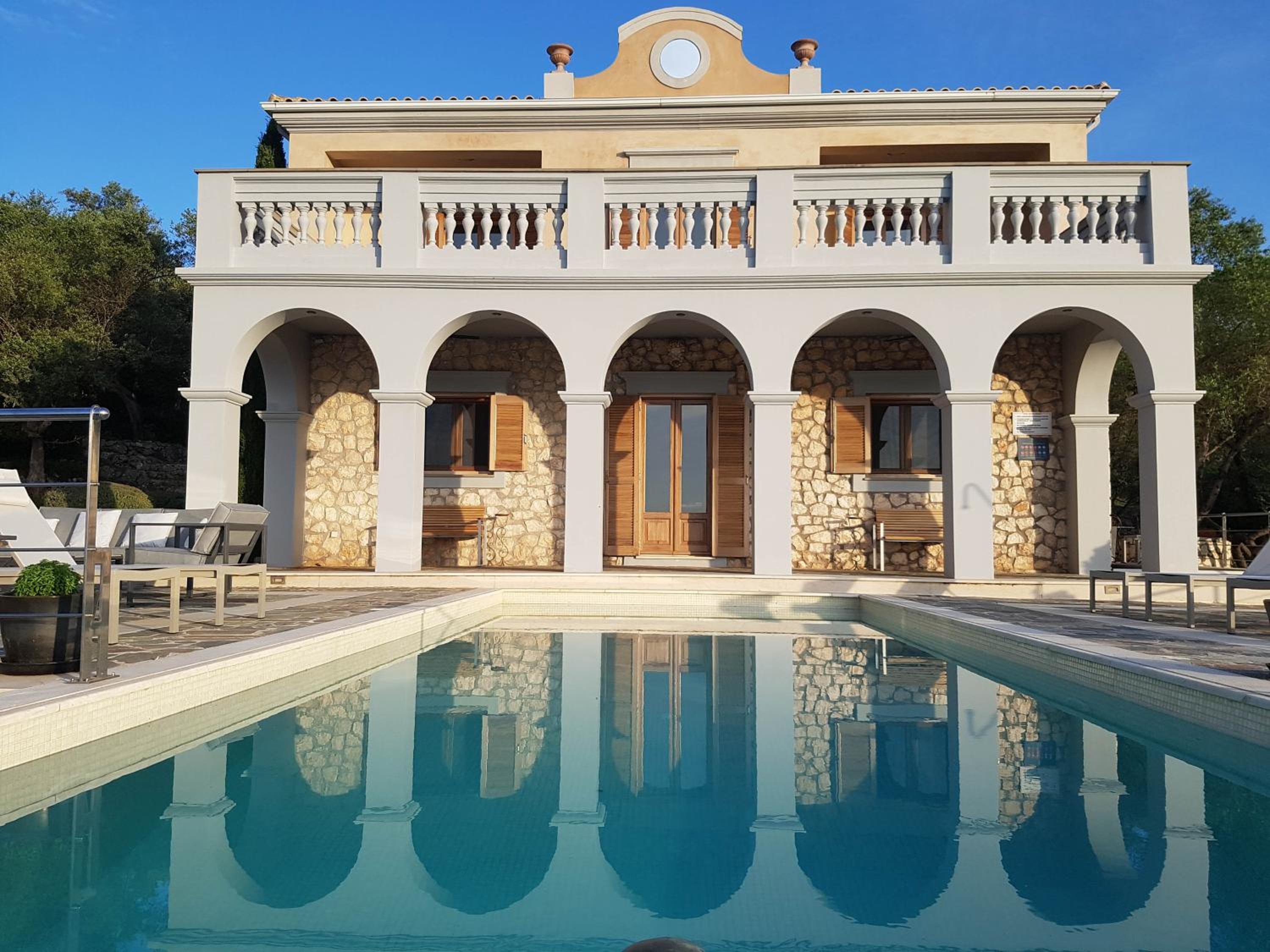 Sundance - Fabulous & Large 4-Bedroom Private Villa view 4