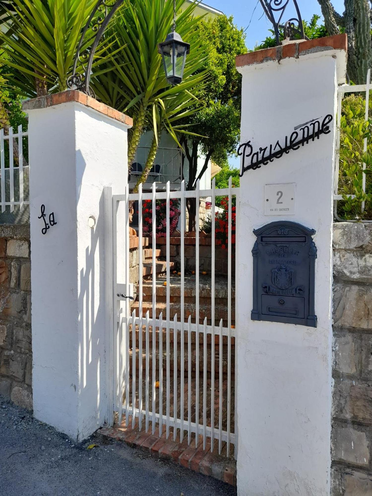 Villa La Parisienne view 3