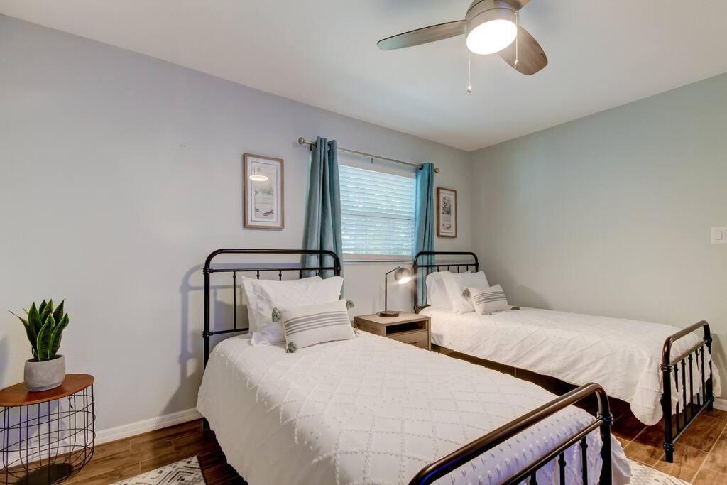Spacious 3 Bedroom PET FRIENDLY!- Close to beach!, photo 55