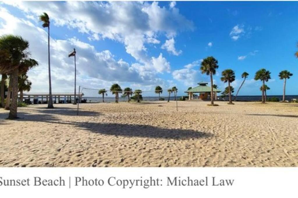 Spacious 3 Bedroom PET FRIENDLY!- Close to beach!, photo 8
