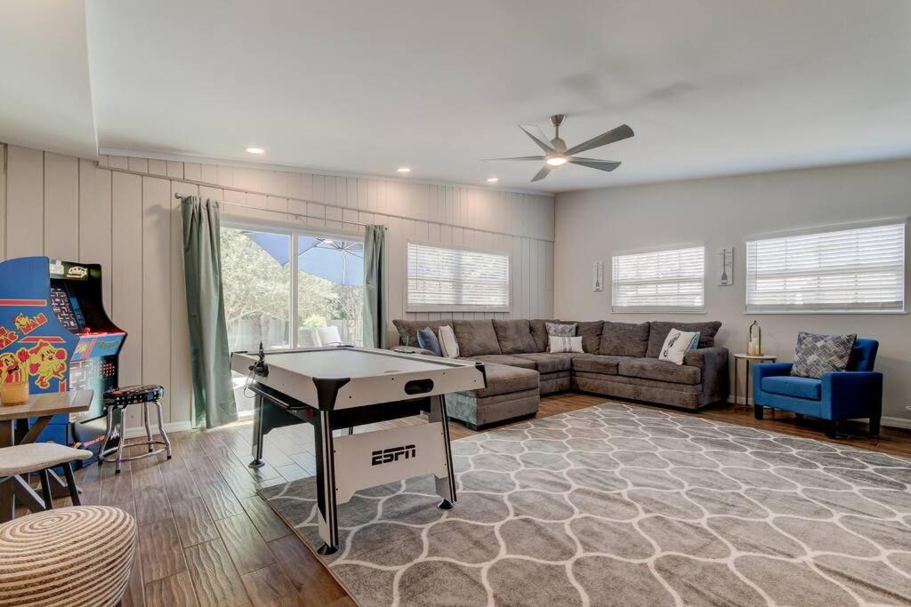 Spacious 3 Bedroom PET FRIENDLY!- Close to beach!, photo 24