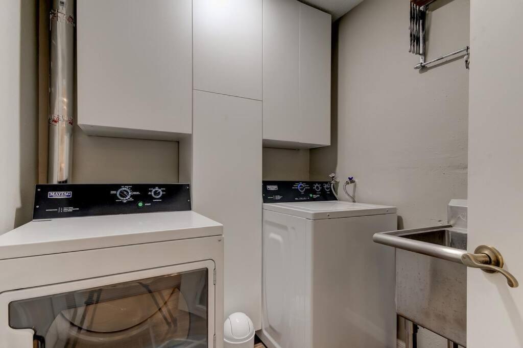 Spacious 3 Bedroom PET FRIENDLY!- Close to beach!, photo 25