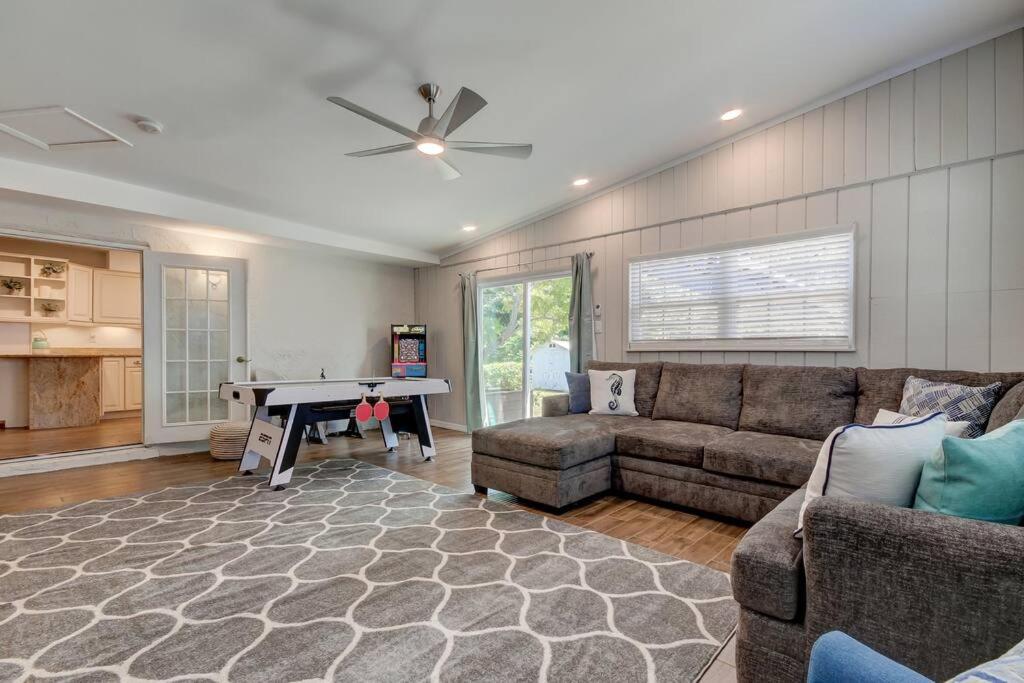 Spacious 3 Bedroom PET FRIENDLY!- Close to beach!, photo 30