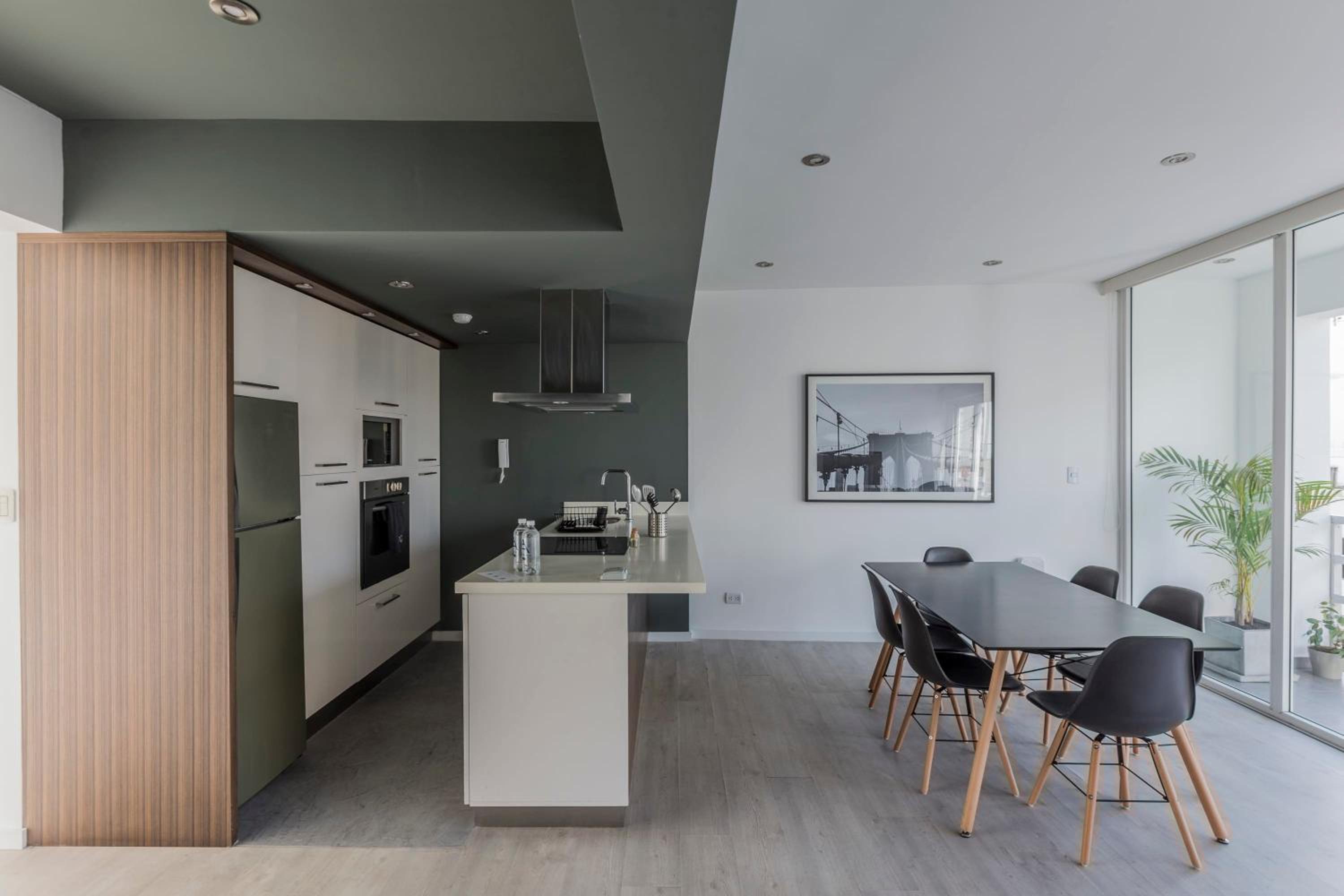 Luxury 2BR with Balcony Near Larcomar view 2