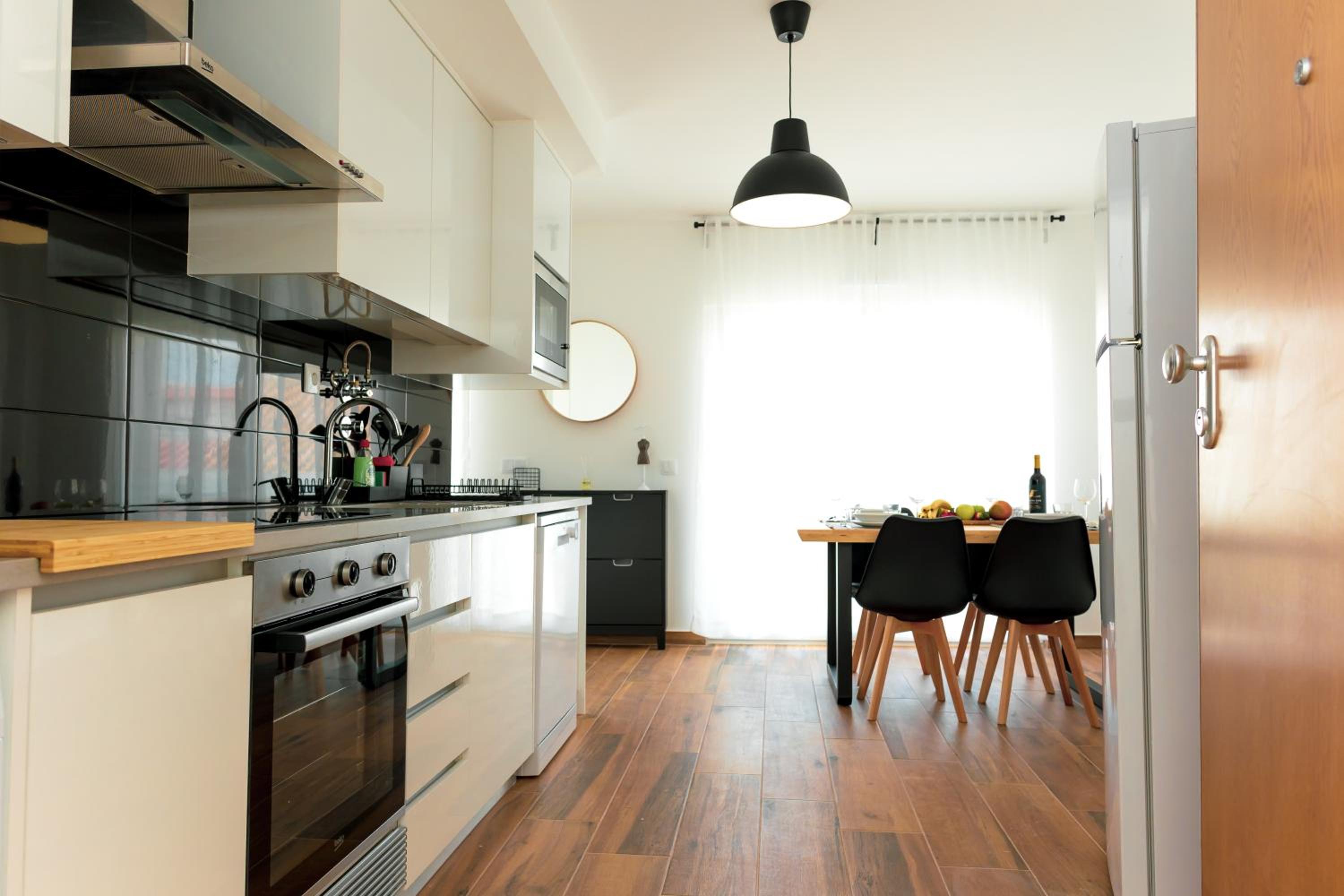 Gold Apartment Ferrel II view 2