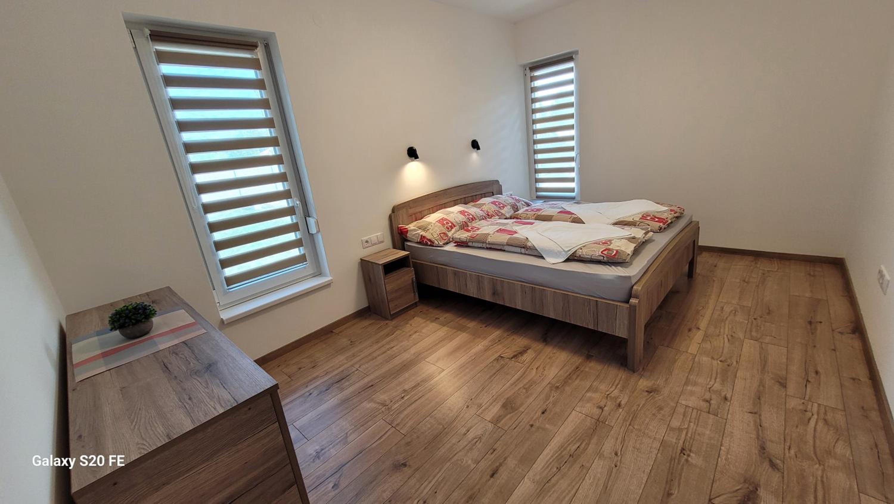 Zea Apartmanház