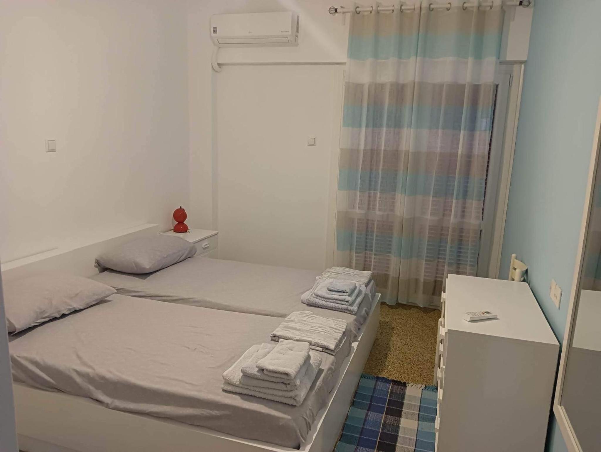 Apartment with sea view view 4