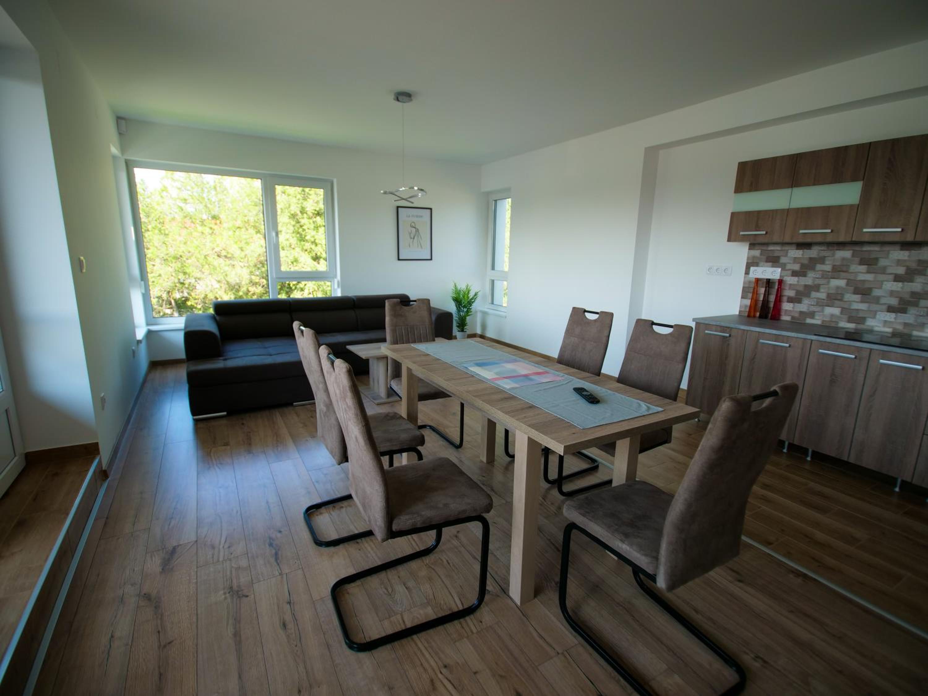 Zea Apartmanház