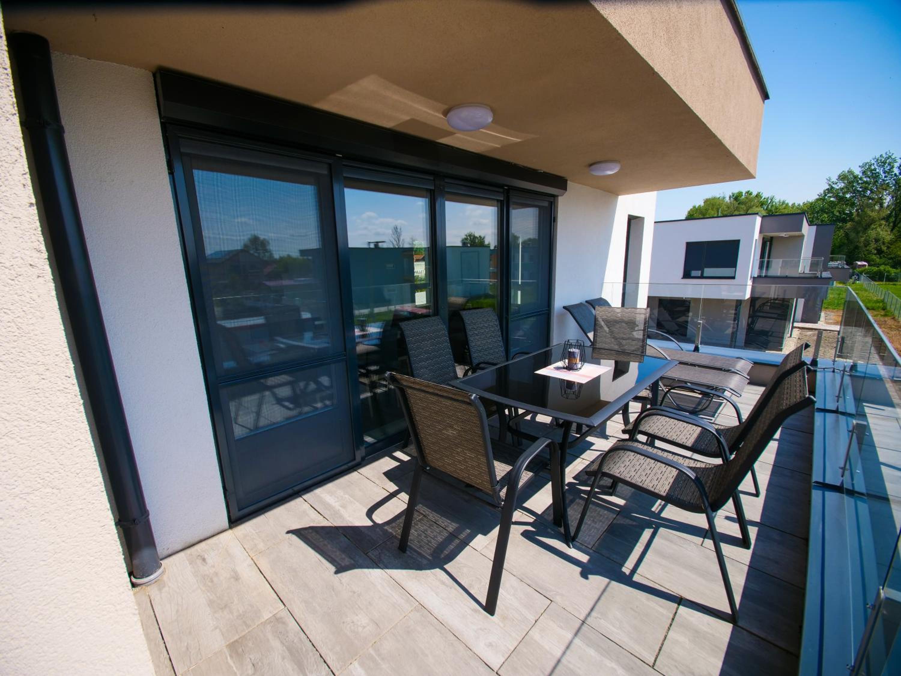 Zea Apartmanház