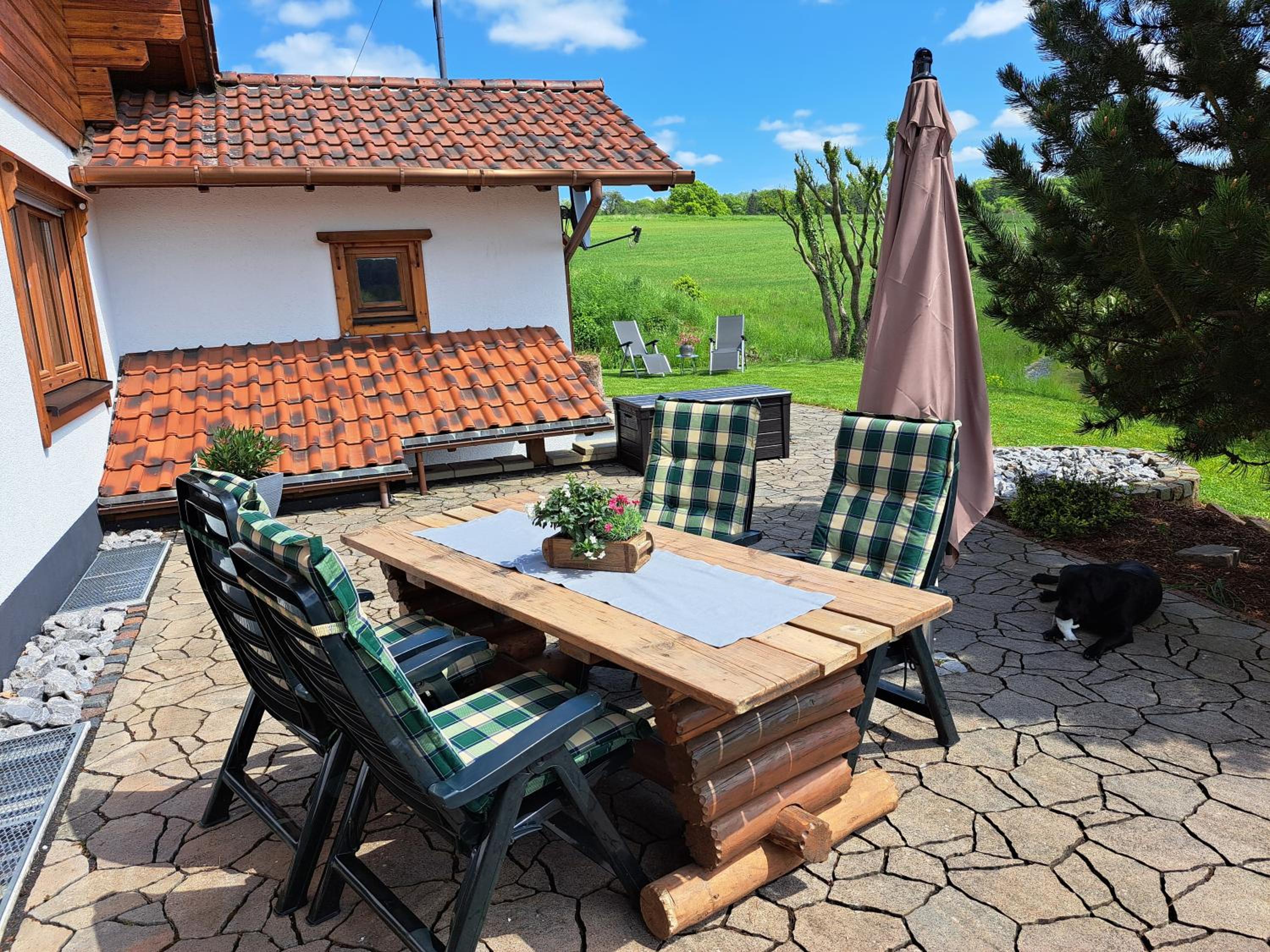 Steewer Landhaus gemütliche Ferienwohnung bis 6 Pers in ruhiger Ortsrandlage