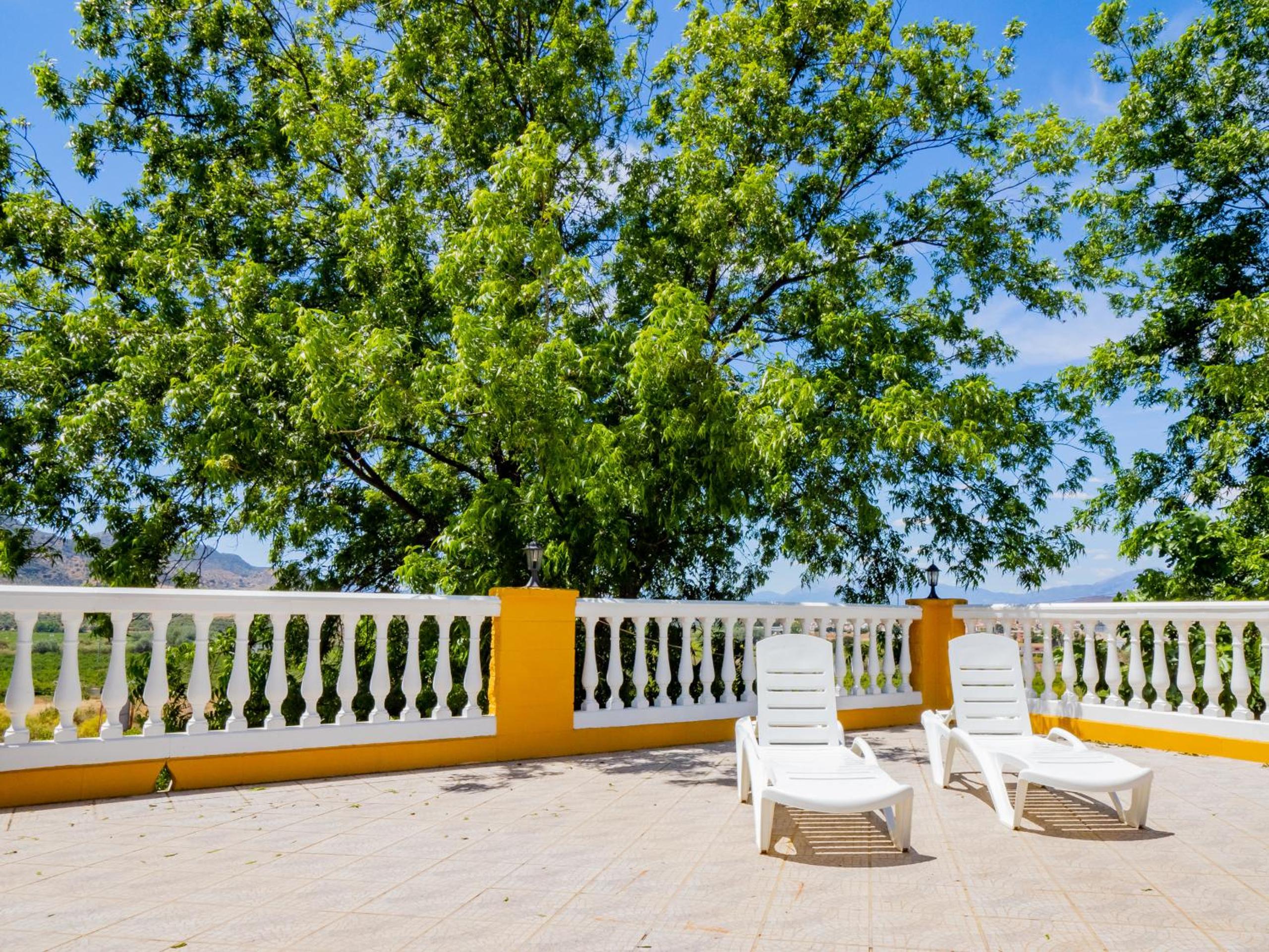 Cubo's Villa Fina & Minigolf included