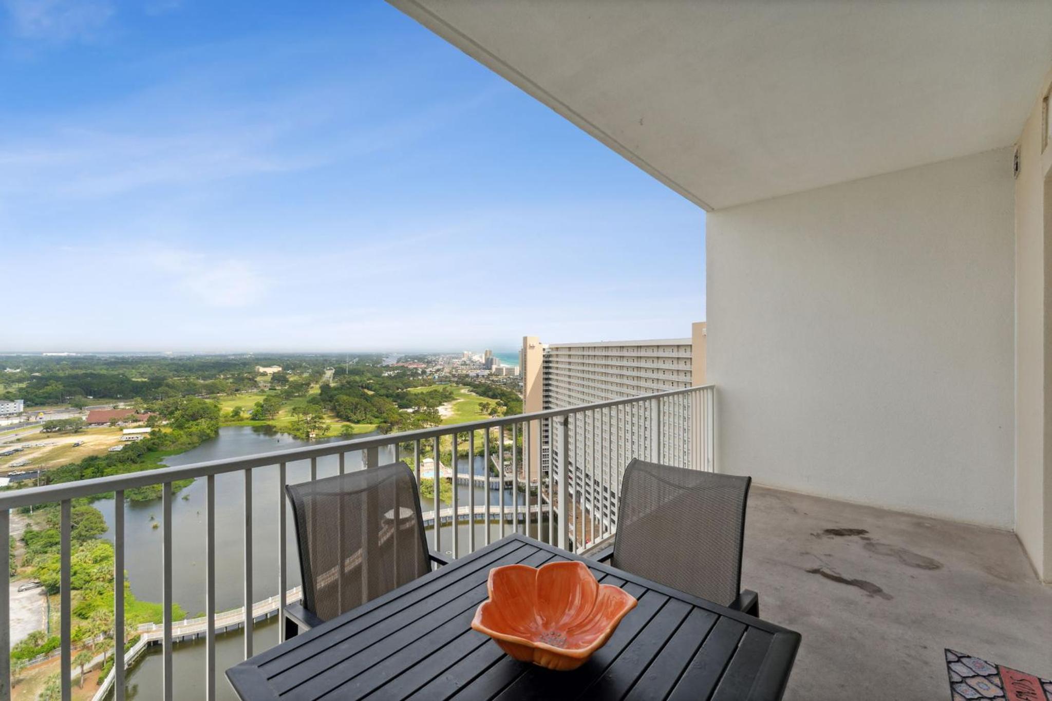 Laketown Wharf #2136 by Nautical Properties view 2