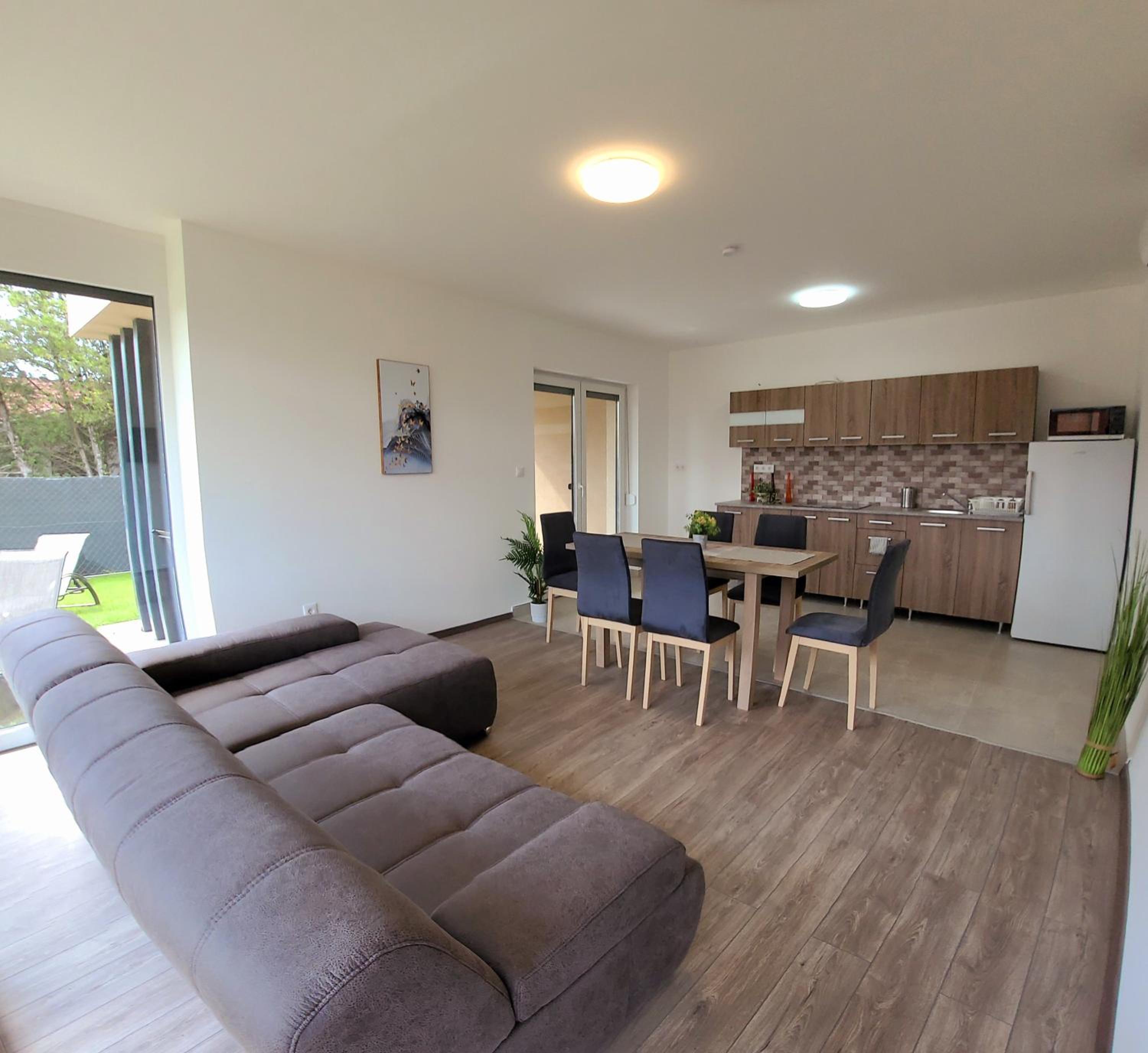 Zea Apartmanház