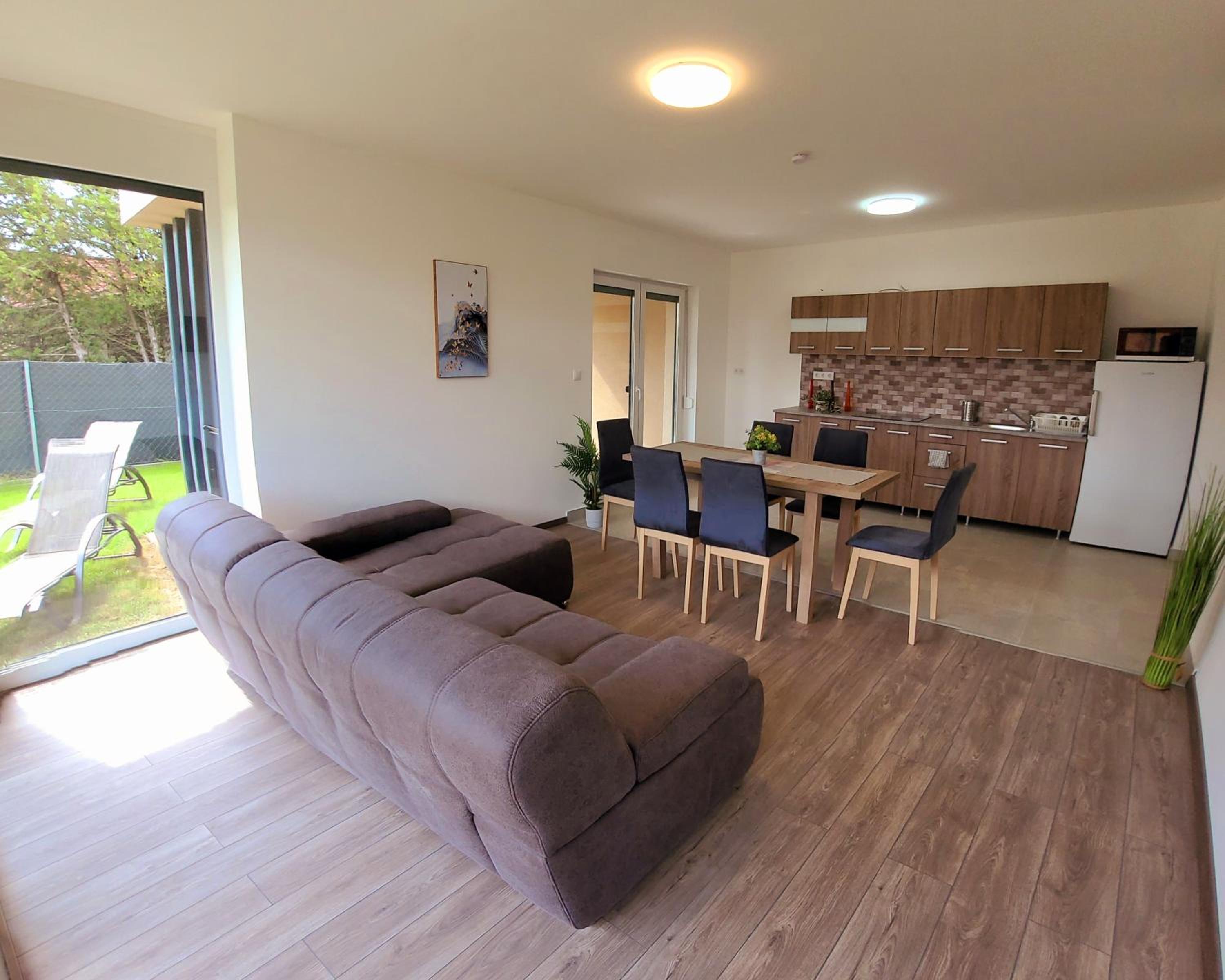 Zea Apartmanház