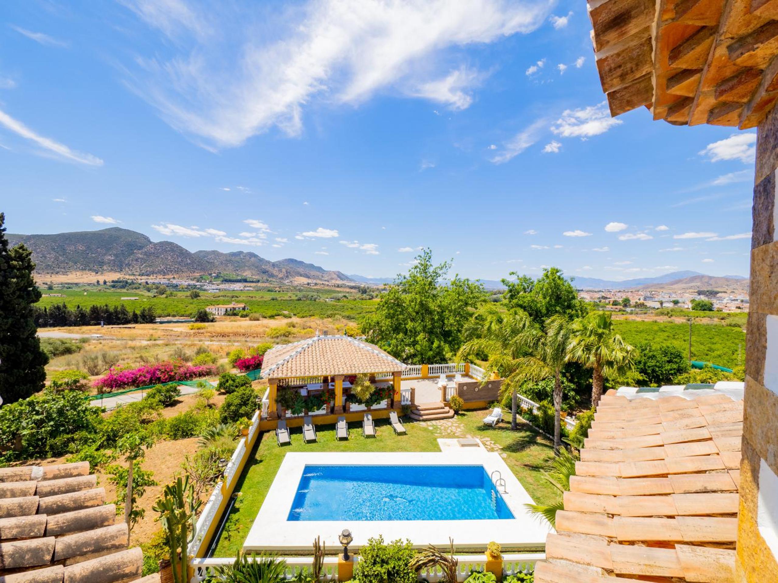 Cubo's Villa Fina & Minigolf included