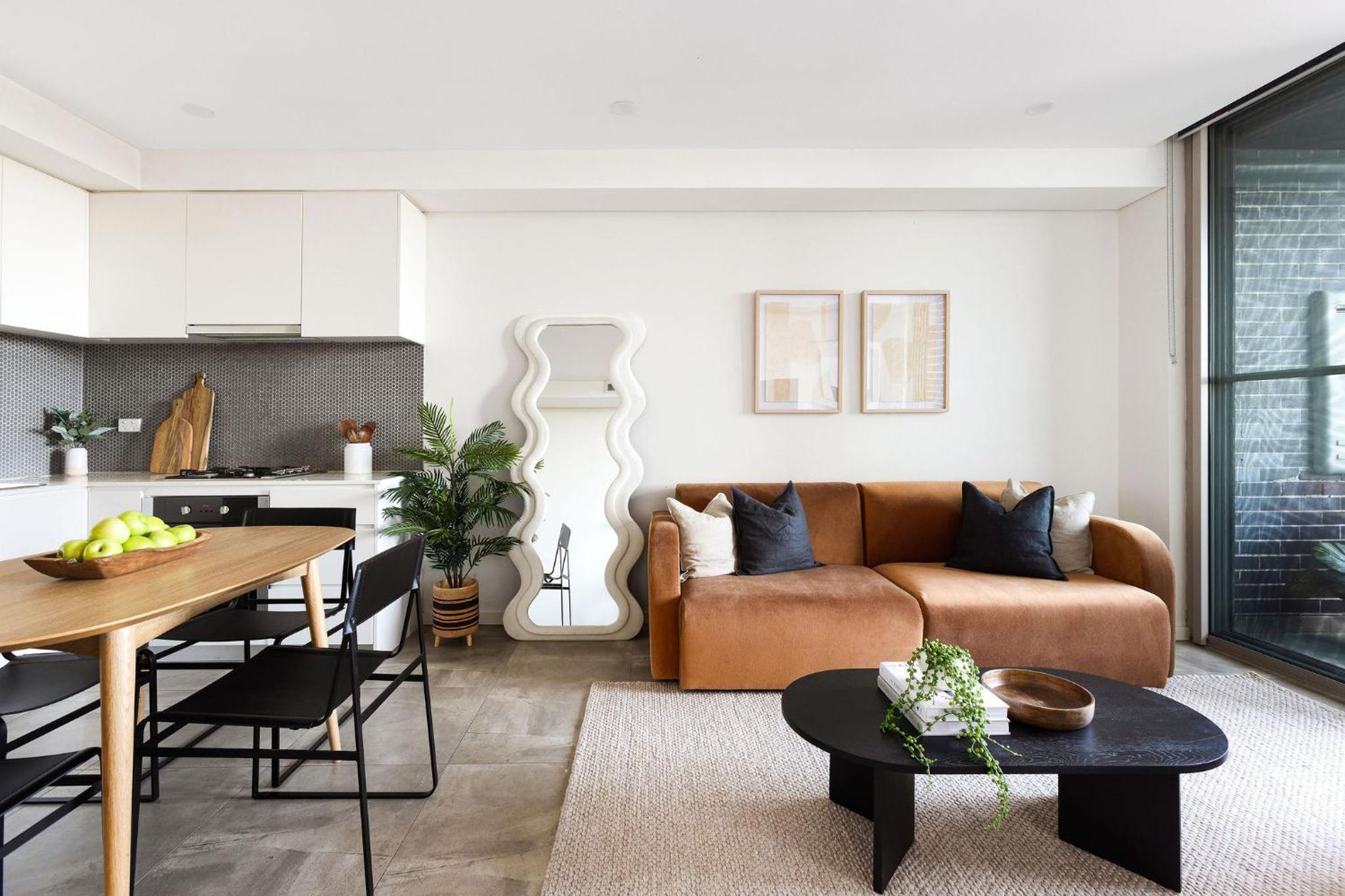 Kahlo Alexandria - Stylish 2 bdrm Walk to Train