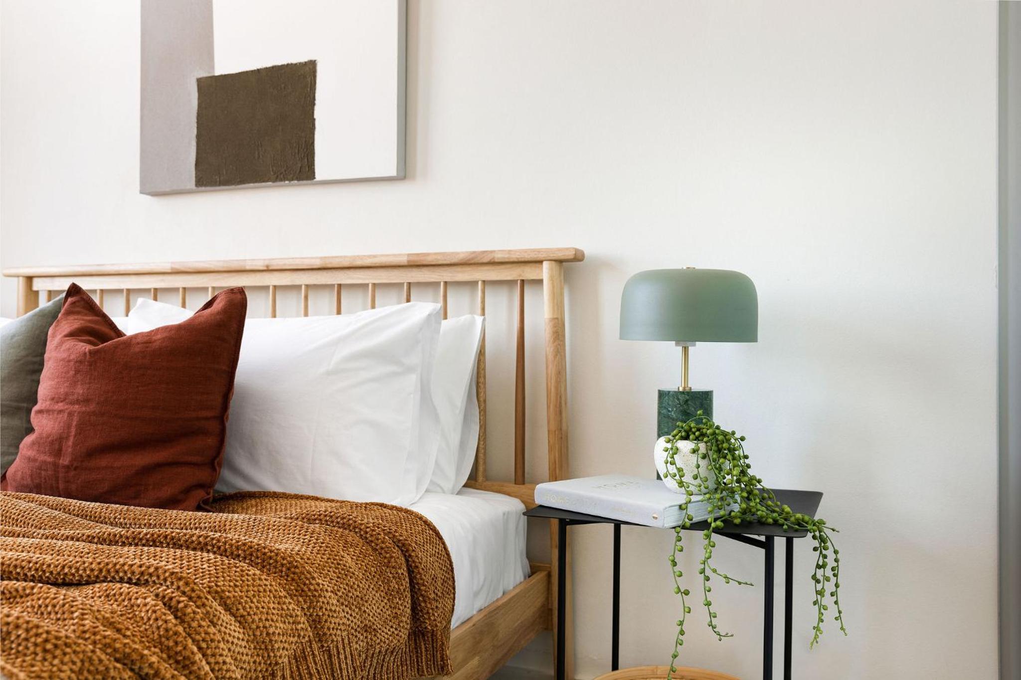 Kahlo Alexandria - Stylish 2 bdrm Walk to Train