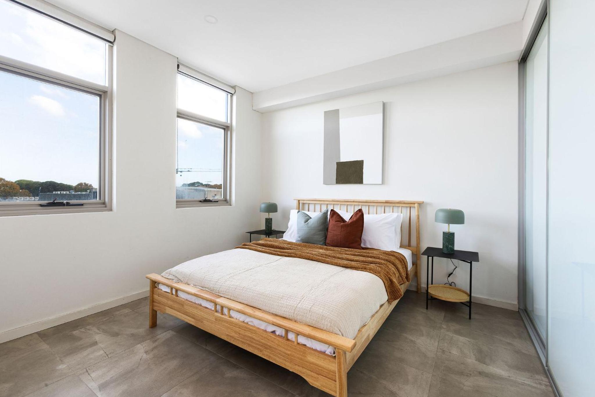 Kahlo Alexandria - Stylish 2 bdrm Walk to Train