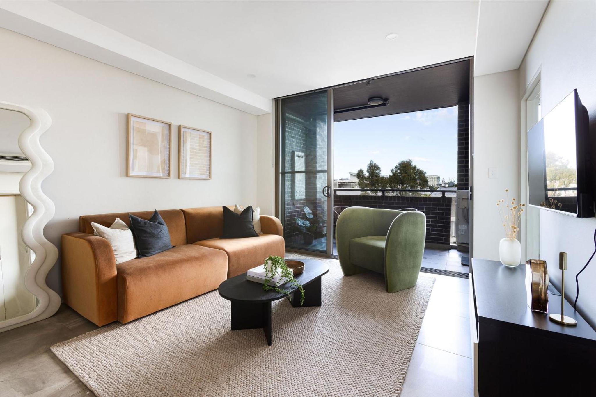 Kahlo Alexandria - Stylish 2 bdrm Walk to Train