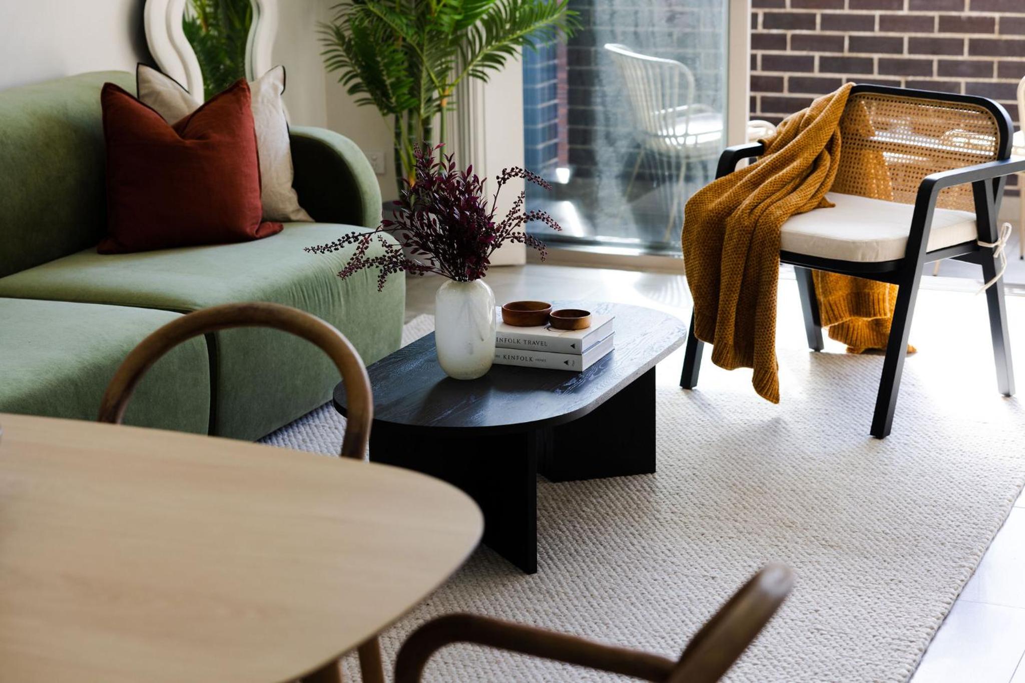 Kahlo Alexandria - Stylish 2 bdrm Walk to Train