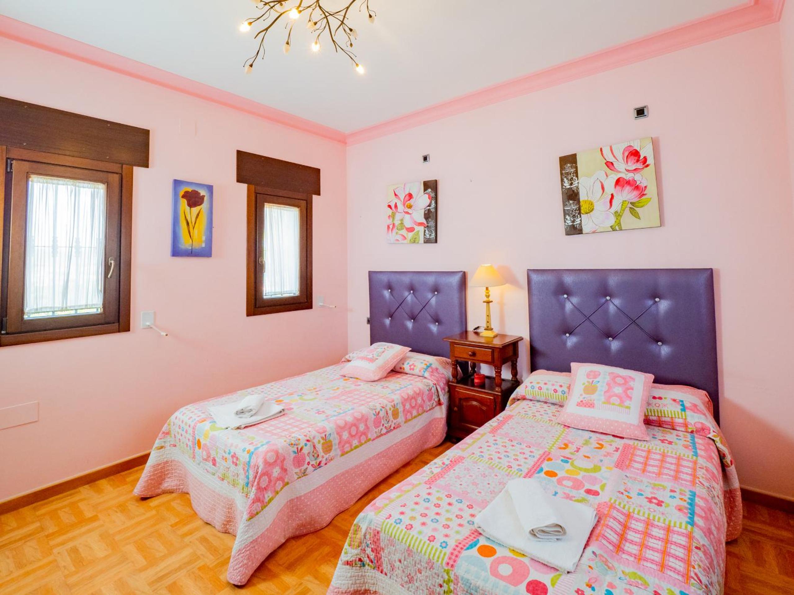 Cubo's Villa Fina & Minigolf included