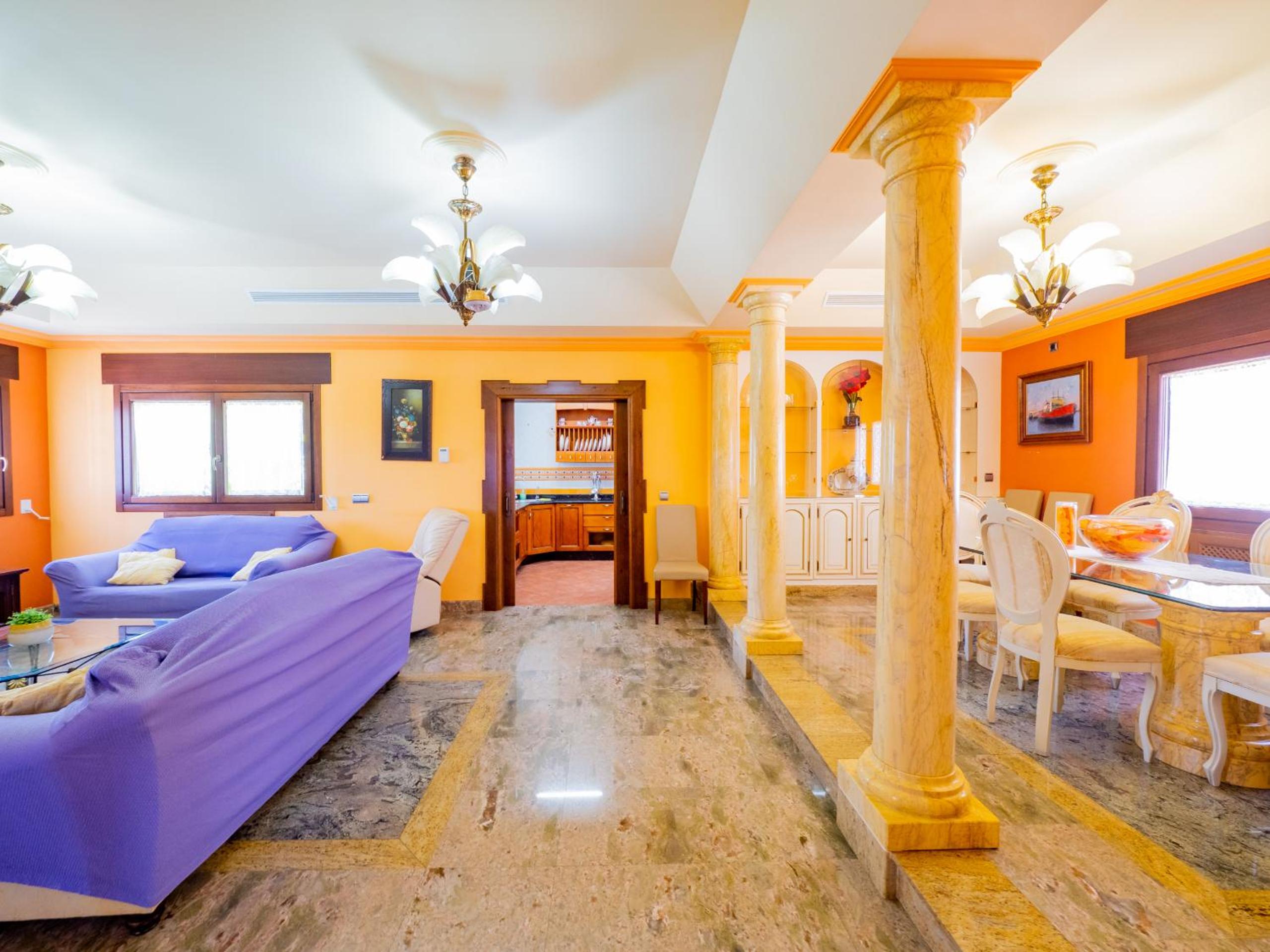 Cubo's Villa Fina & Minigolf included