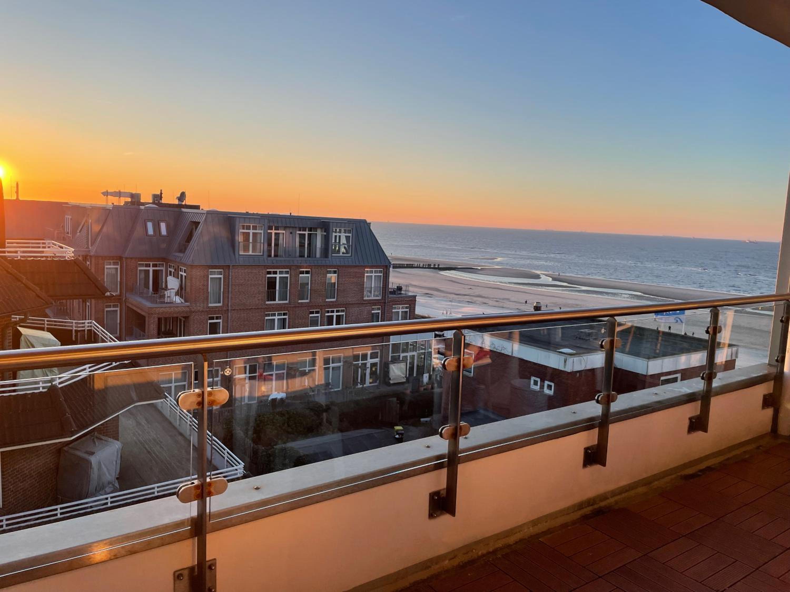 Golden Hour Apartment Wangerooge