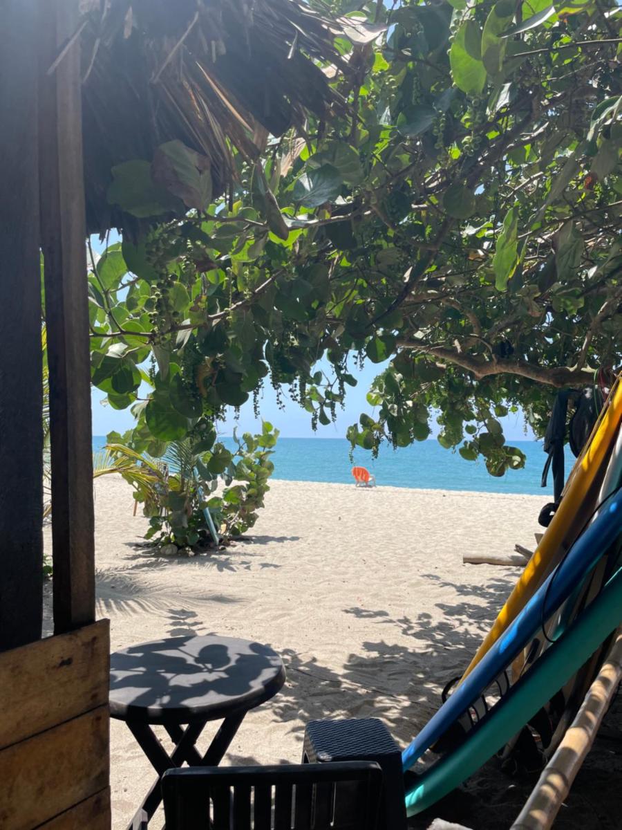 Chill and Surf Mendihuaca