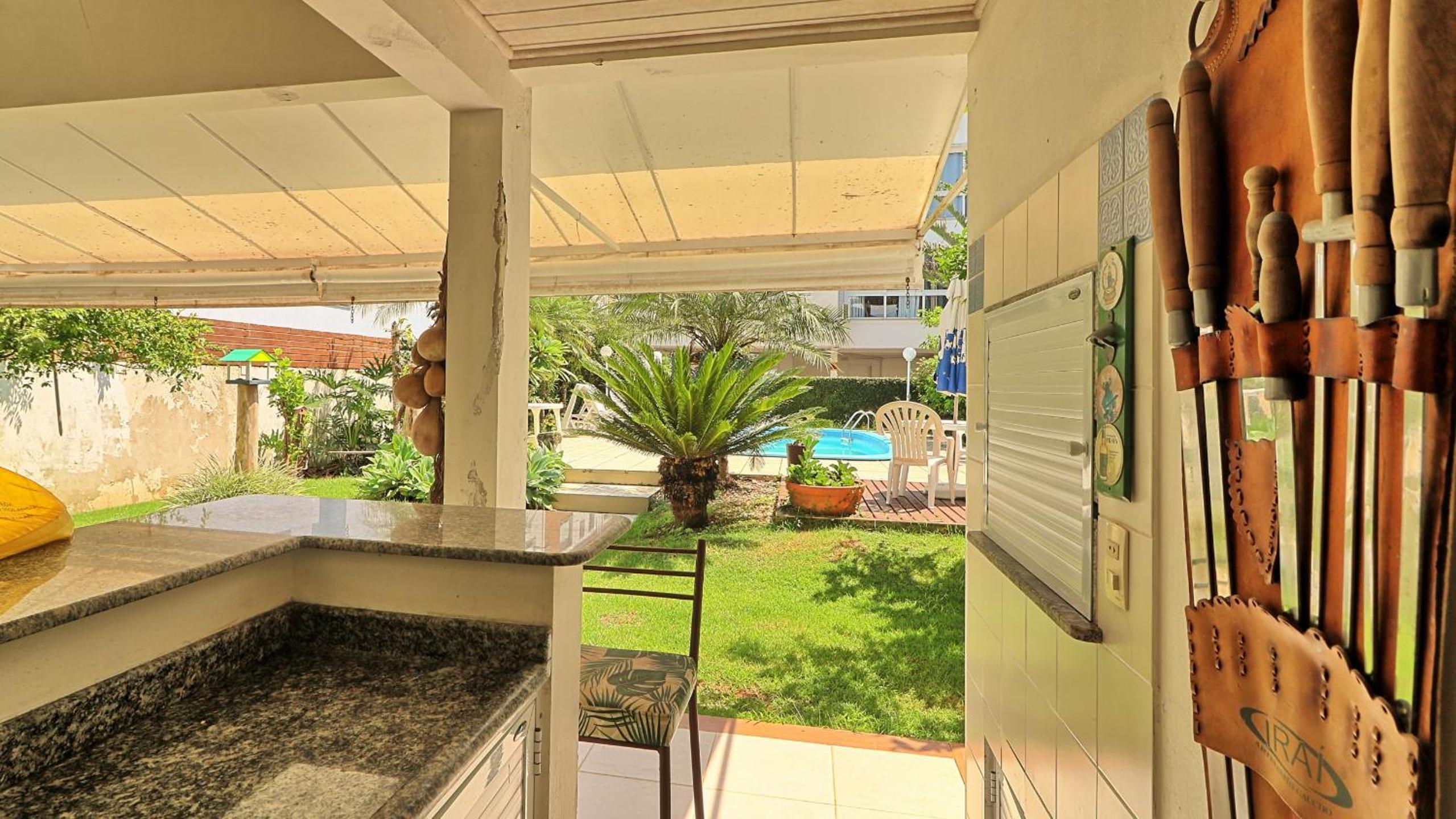 #007 Linda casa piscina enorme na praia de Palmas