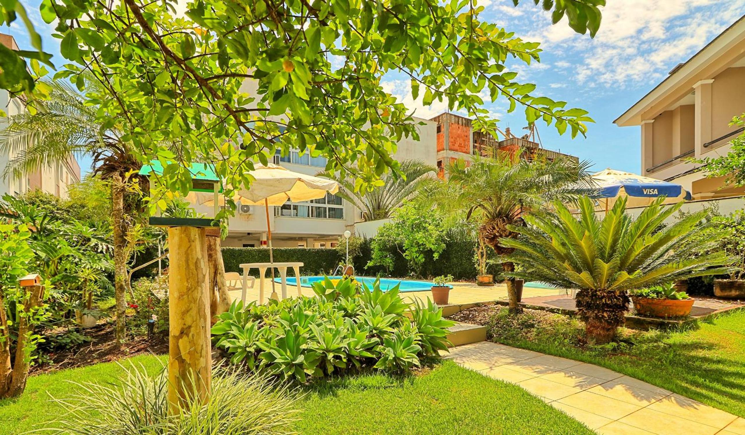 #007 Linda casa piscina enorme na praia de Palmas