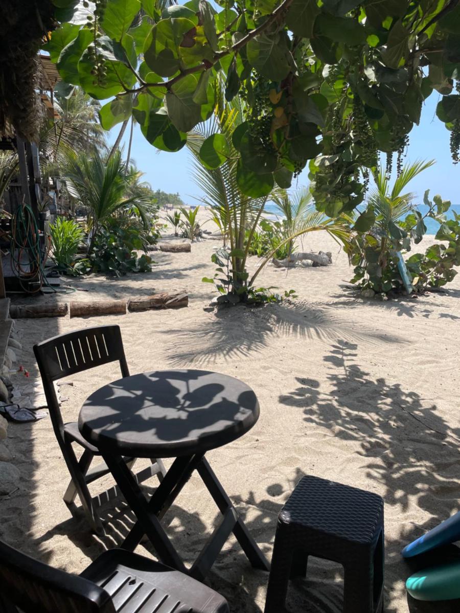 Chill and Surf Mendihuaca
