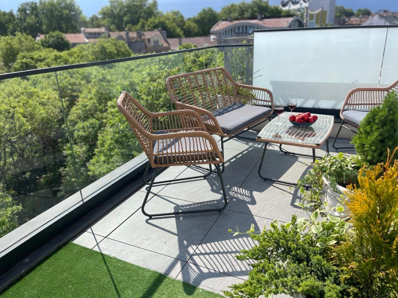 balance & terrace