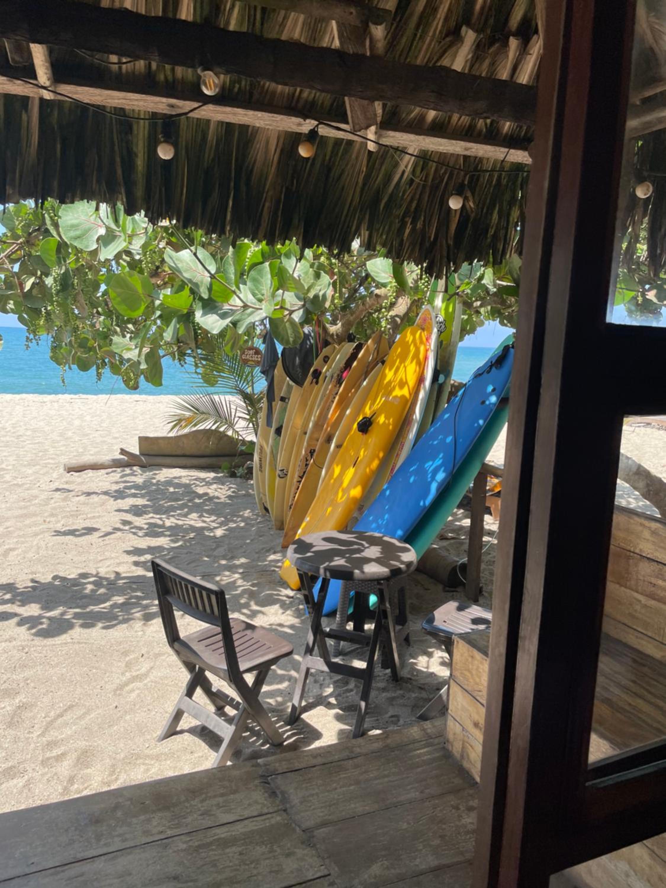 Chill and Surf Mendihuaca