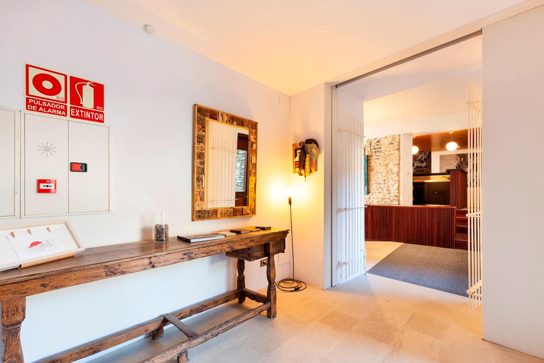 Casa Fumanal - Unique Property for up to 24