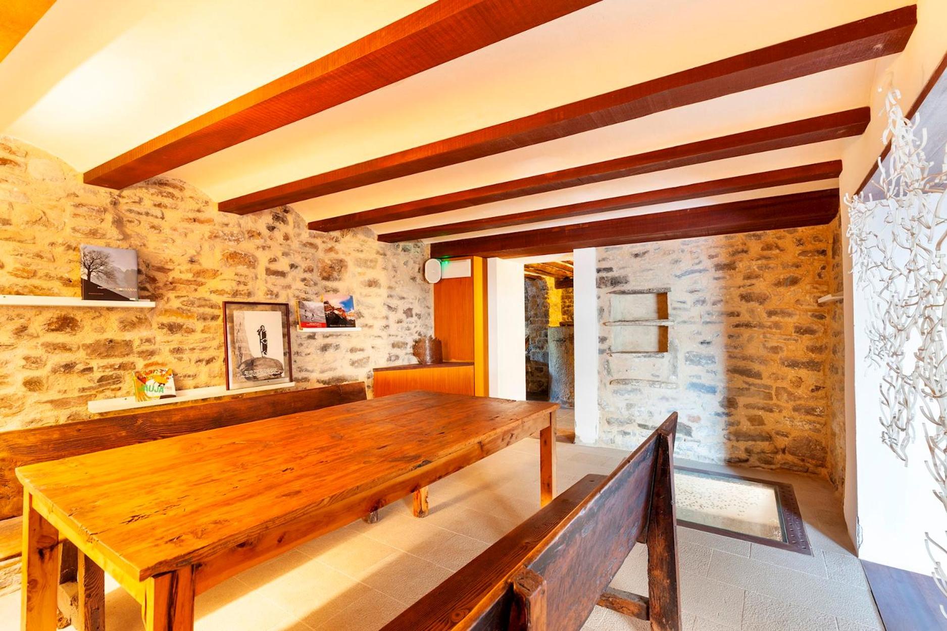 Casa Fumanal - Unique Property for up to 24
